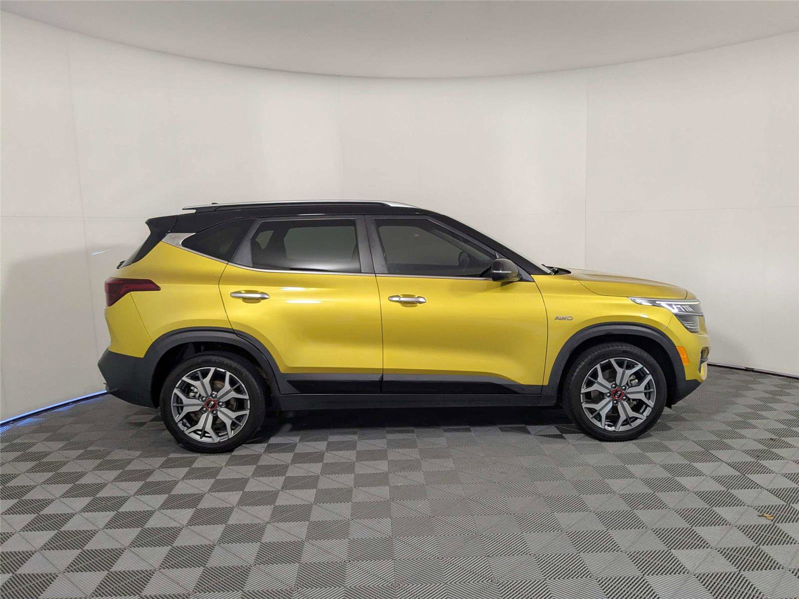 Used 2021 Kia Seltos SX image 5