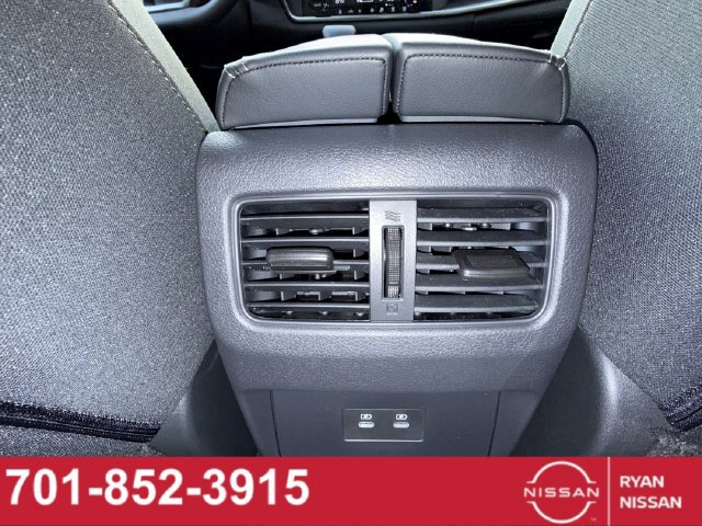 New 2026 Nissan Rogue SV w/ Cold Weather Package AWD/4WD image 26