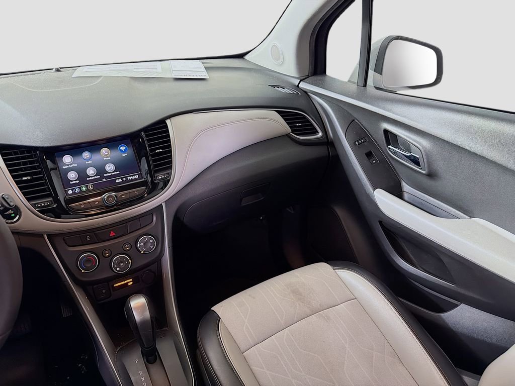 Used 2021 Chevrolet Trax LT w/ Sport Edition image 24