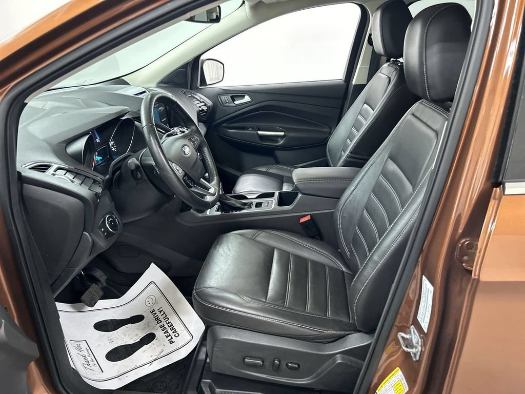 Used 2017 Ford Escape Titanium AWD/4WD image 9