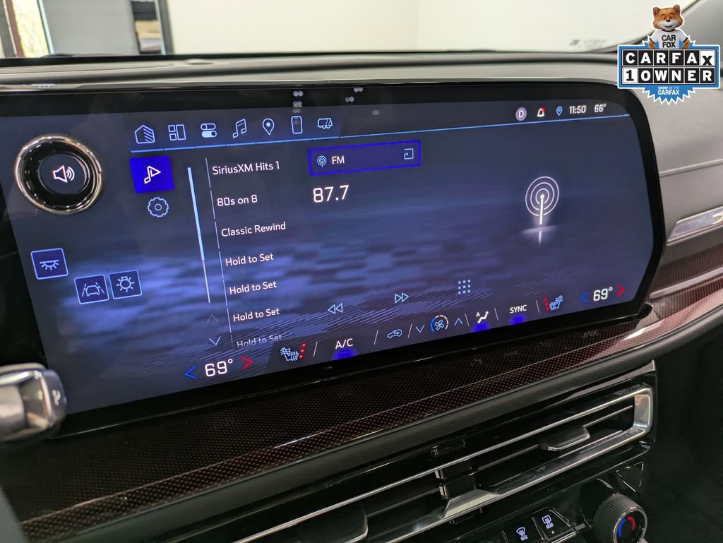 Used 2025 Chevrolet Traverse Z71 w/ Driver Confidence Package AWD/4WD image 12