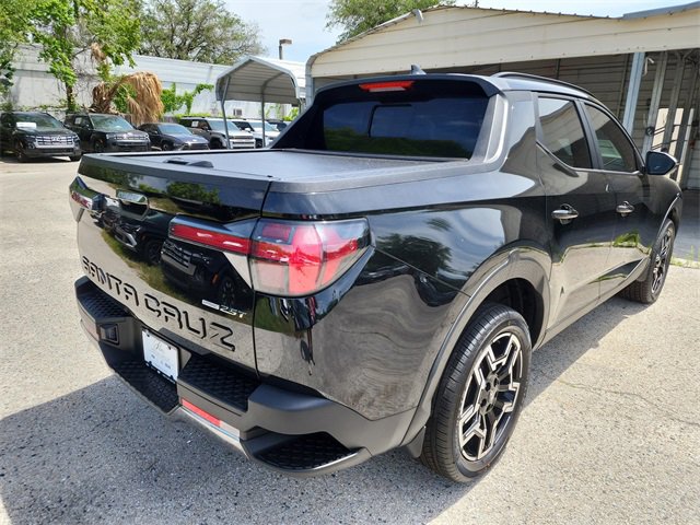 New 2025 Hyundai Santa Cruz Limited image 3
