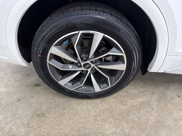 Used 2022 Audi Q5 2.0T Premium Plus AWD/4WD image 11