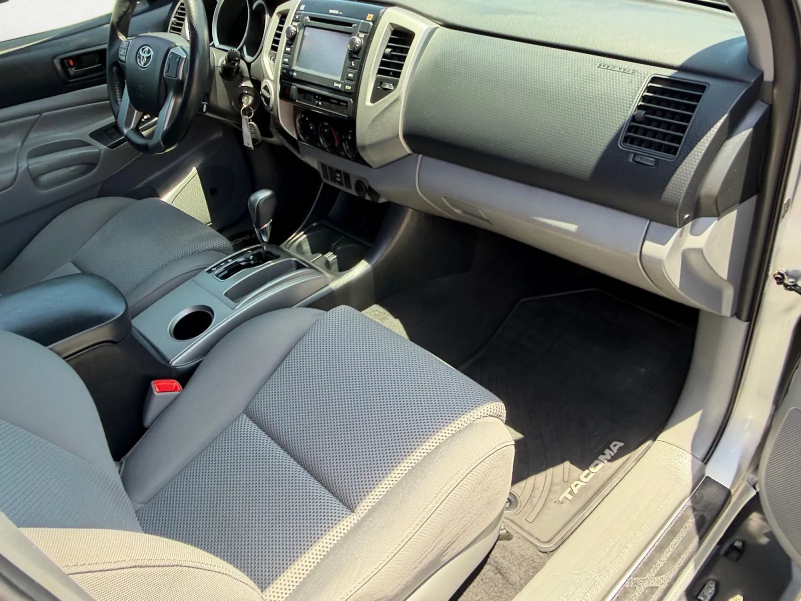 Used 2012 Toyota Tacoma 4x4 Double Cab w/ TRD Sport Pkg image 18