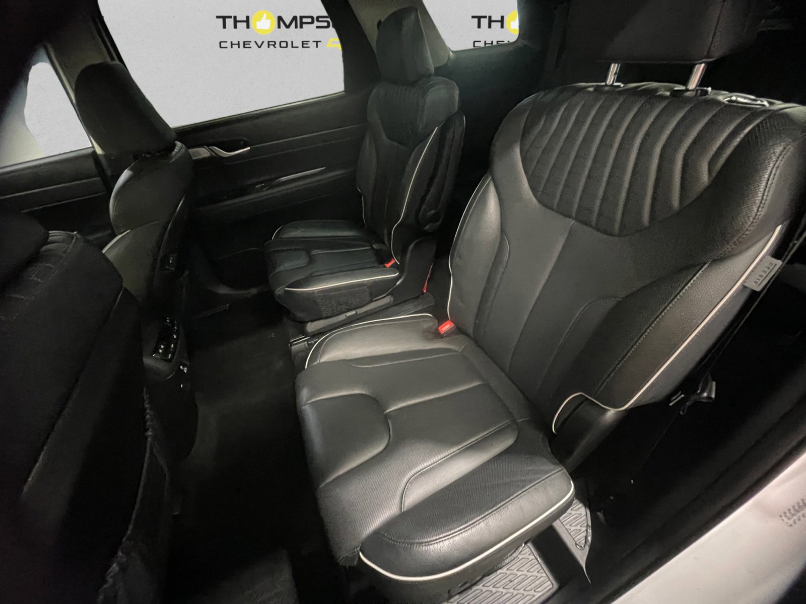 Used 2024 Hyundai Palisade Limited image 13