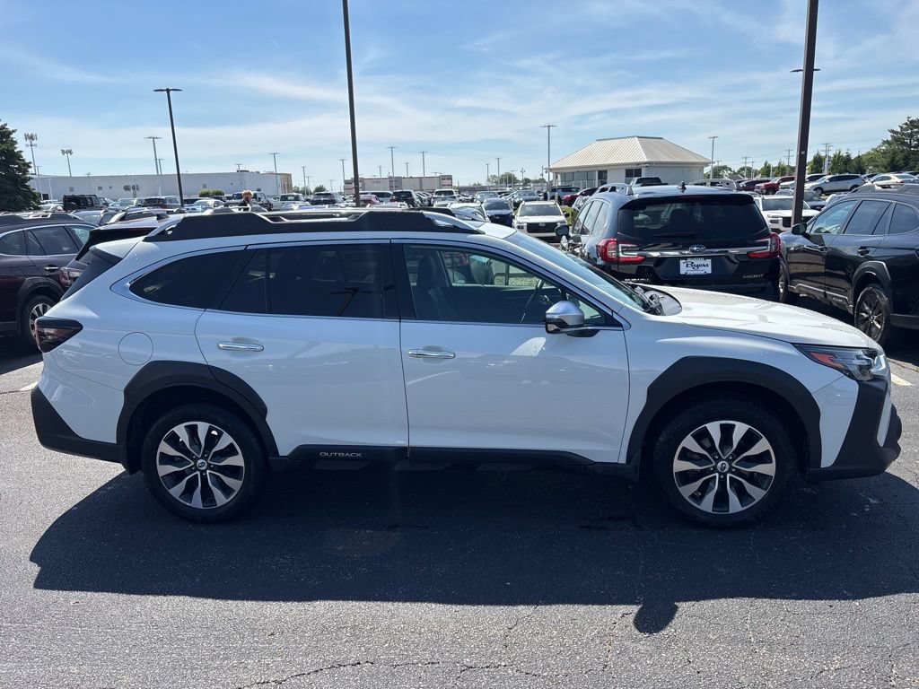 Certified 2025 Subaru Outback Touring w/ Popular Package #2 AWD/4WD image 2
