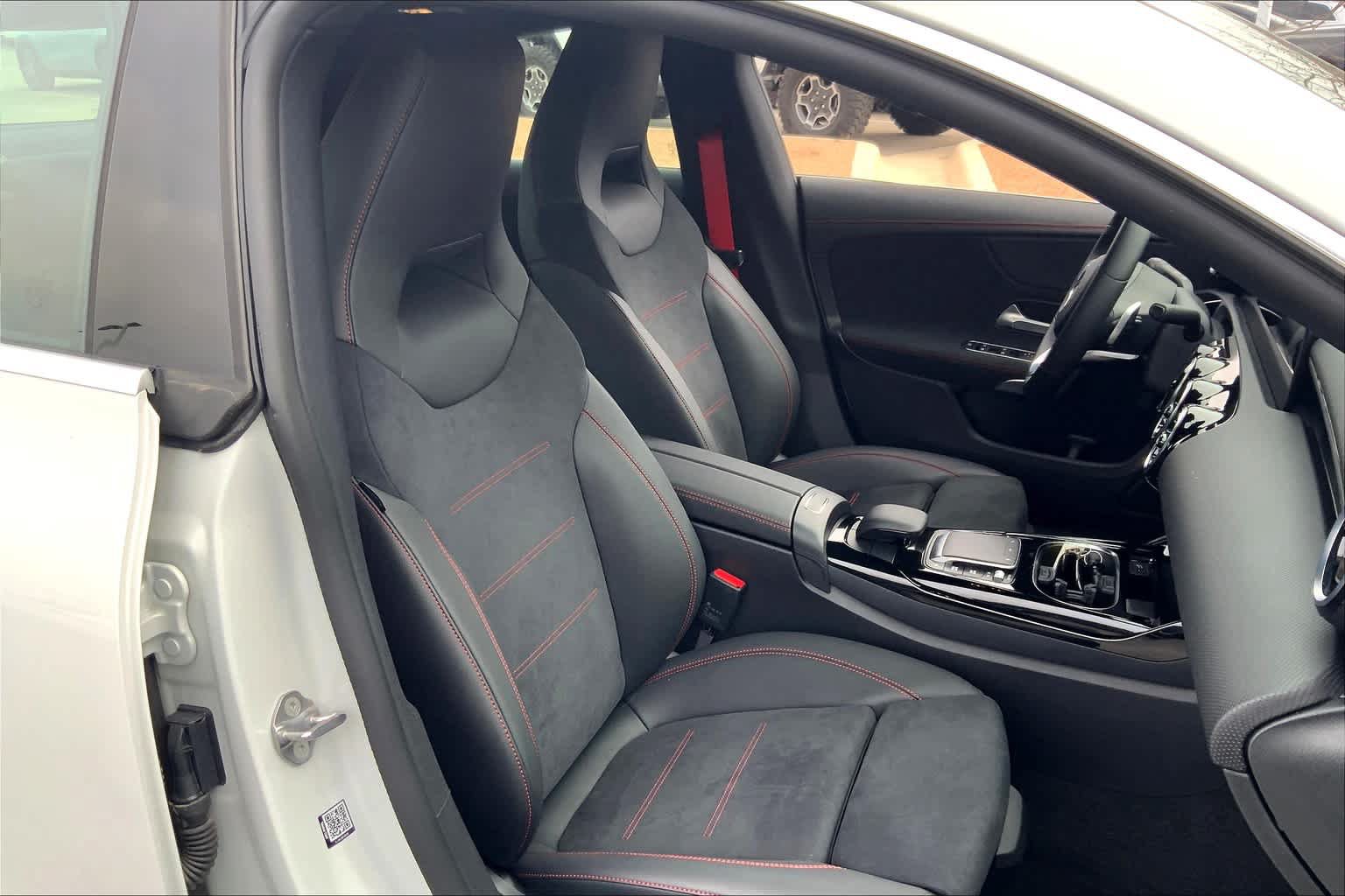 Certified 2023 Mercedes-Benz CLA 35 AMG 4MATIC image 9