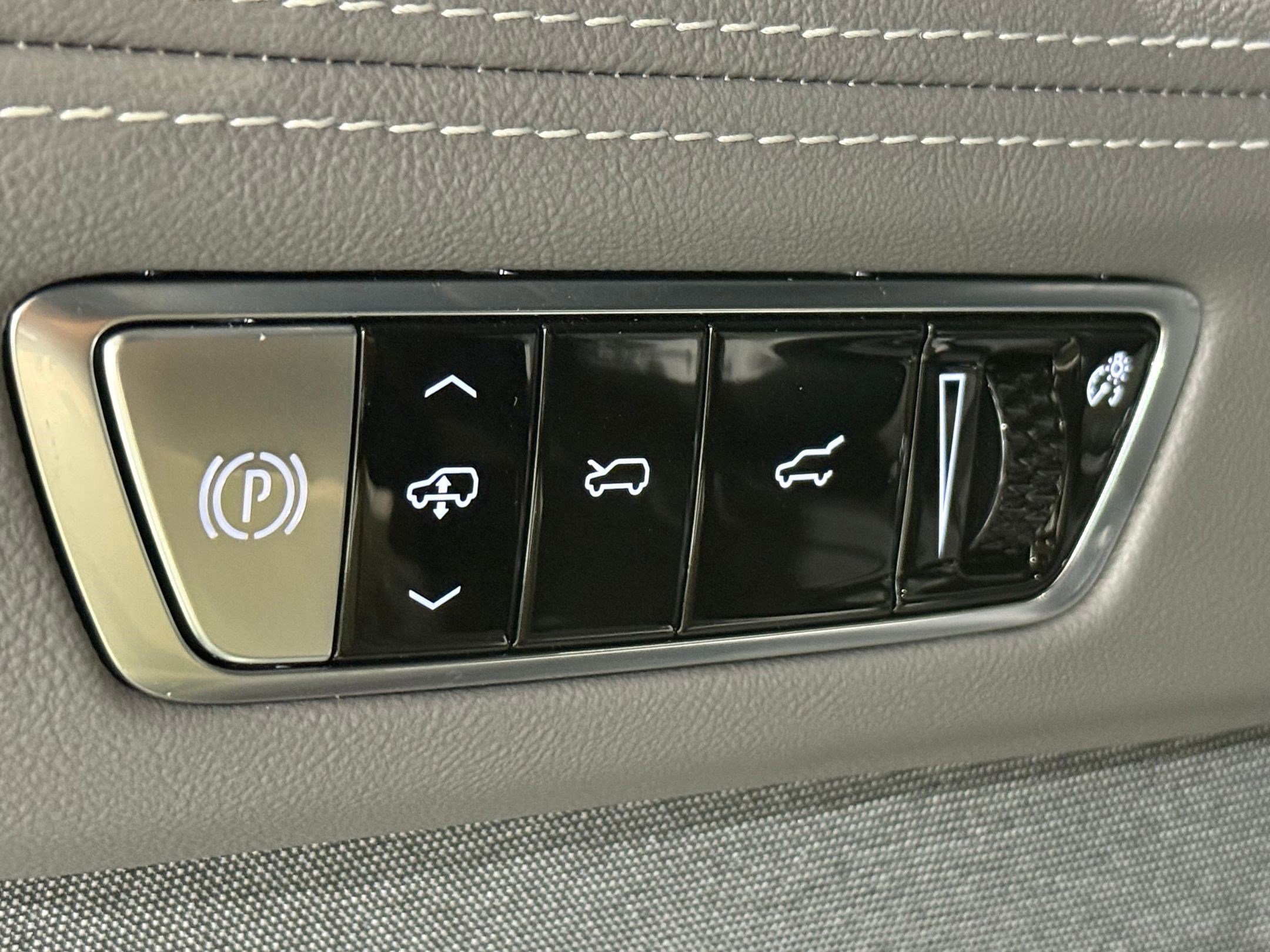 New 2026 Cadillac Escalade IQL Sport 1 image 28
