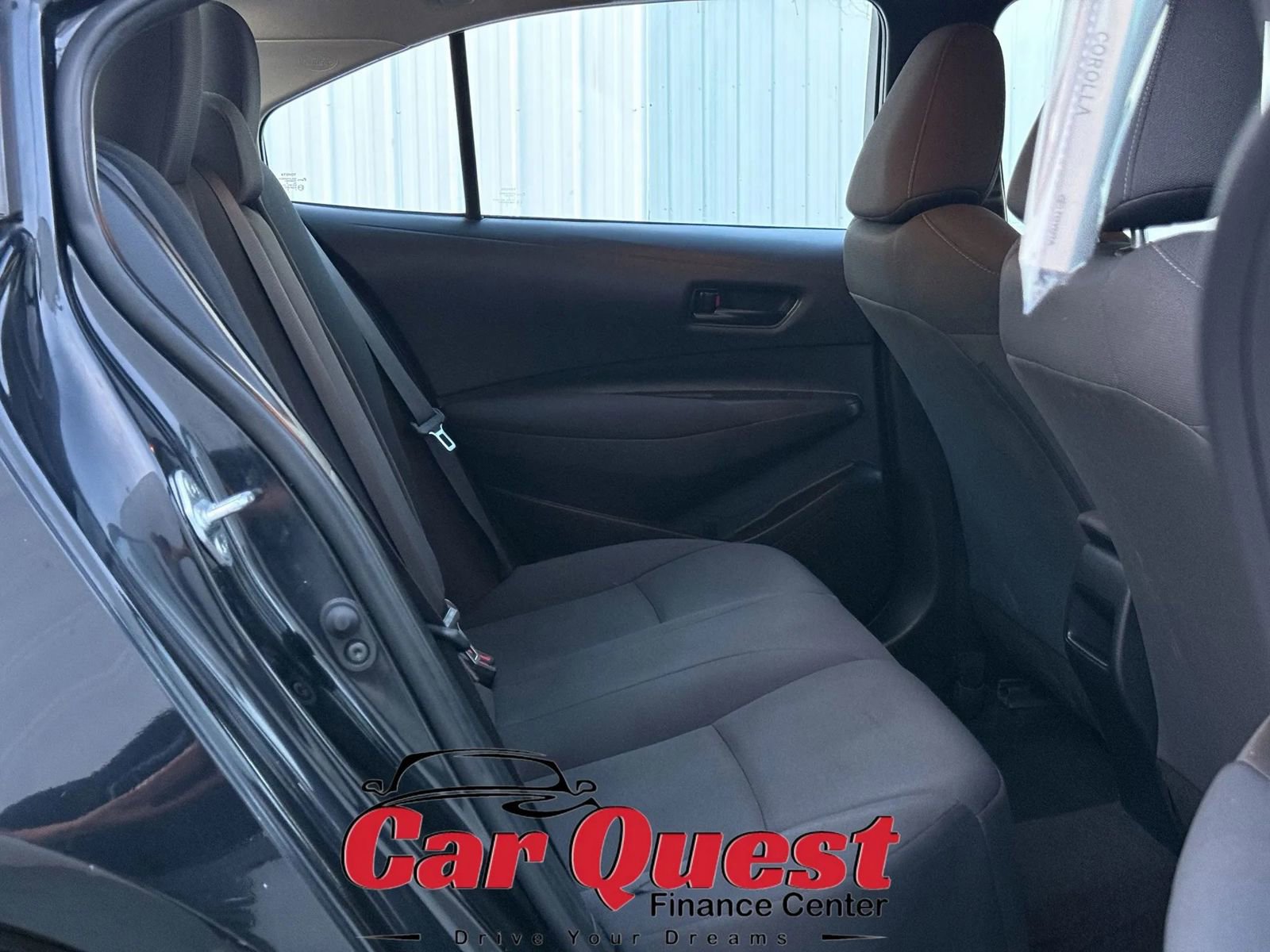 Used 2022 Toyota Corolla LE image 15