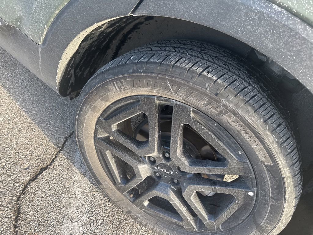 Used 2024 Kia Telluride EX X-Line image 13