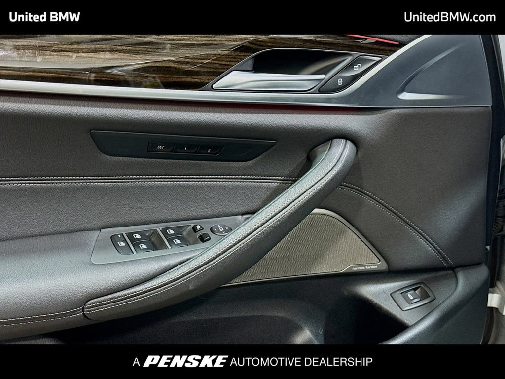 Used 2021 BMW 540i RWD image 3