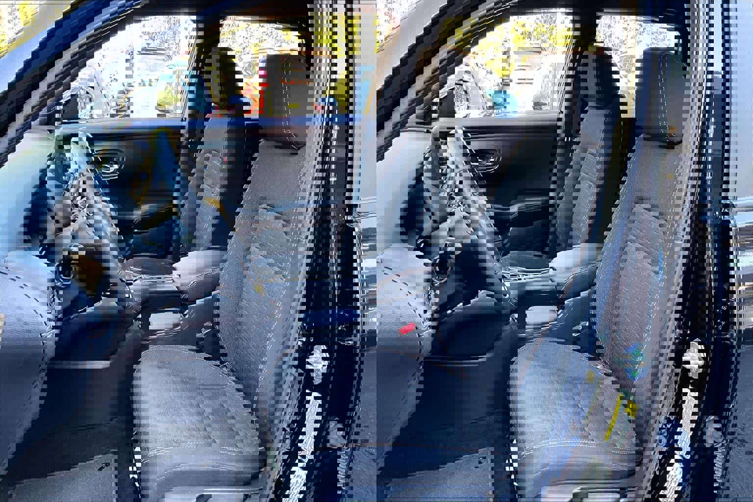 Certified 2023 Honda HR-V Sport image 40