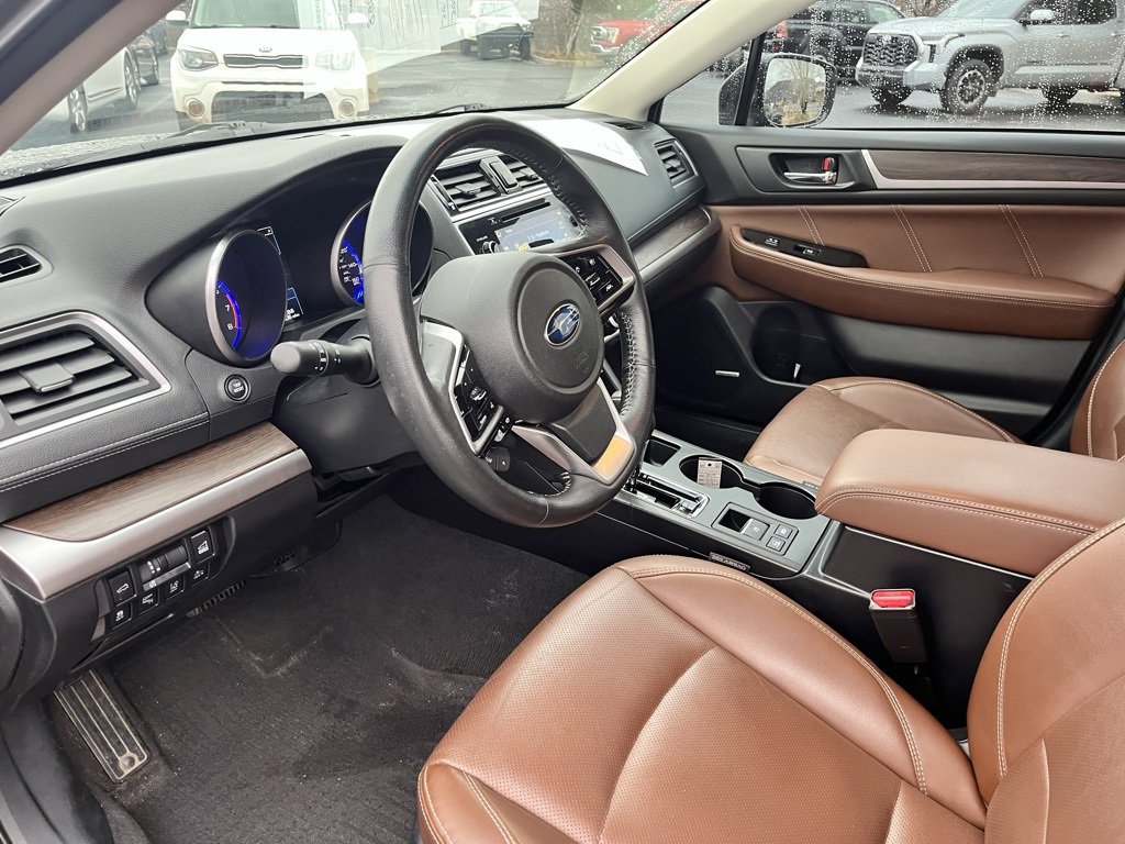 Used 2019 Subaru Outback 3.6R Touring image 11