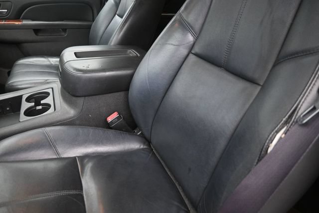 Used 2010 GMC Yukon XL SLT AWD/4WD image 17