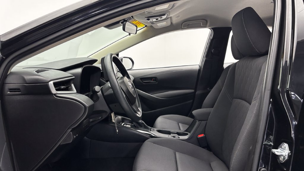 Certified 2026 Toyota Corolla LE FWD image 11