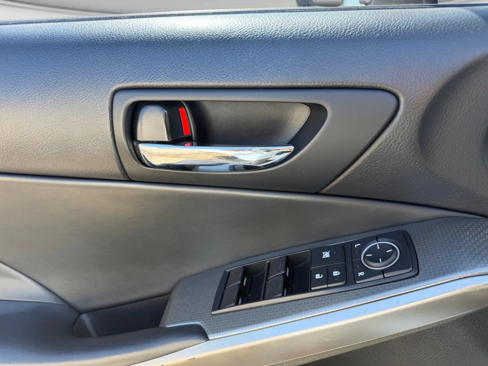 Used 2014 Lexus IS 250 w/ F-Sport Package RWD image 14