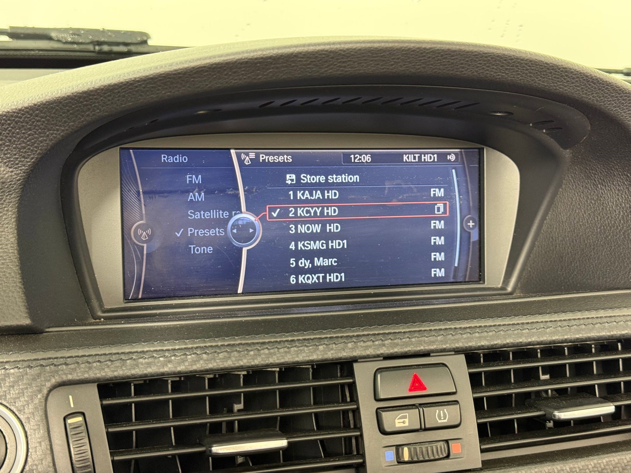 Used 2010 BMW M3 Convertible image 22