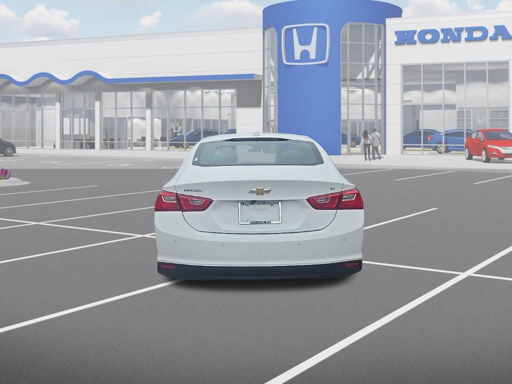 Used 2025 Chevrolet Malibu LT image 7