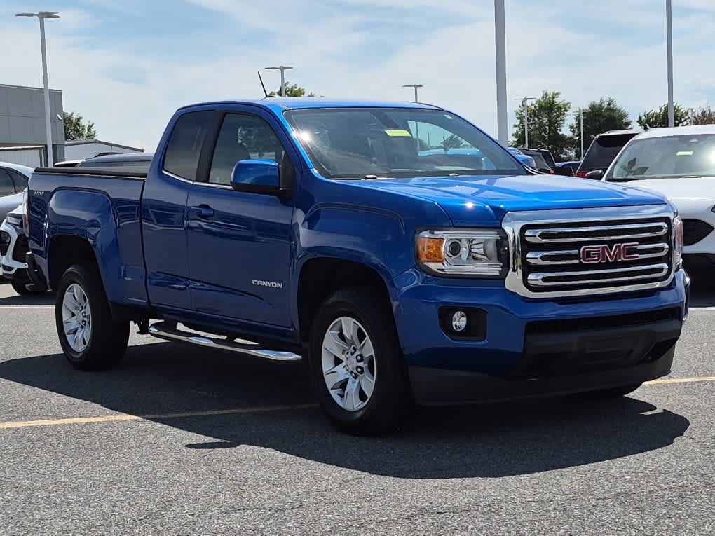 Used 2018 GMC Canyon SLE w/ SLE Convenience Package AWD/4WD image 2