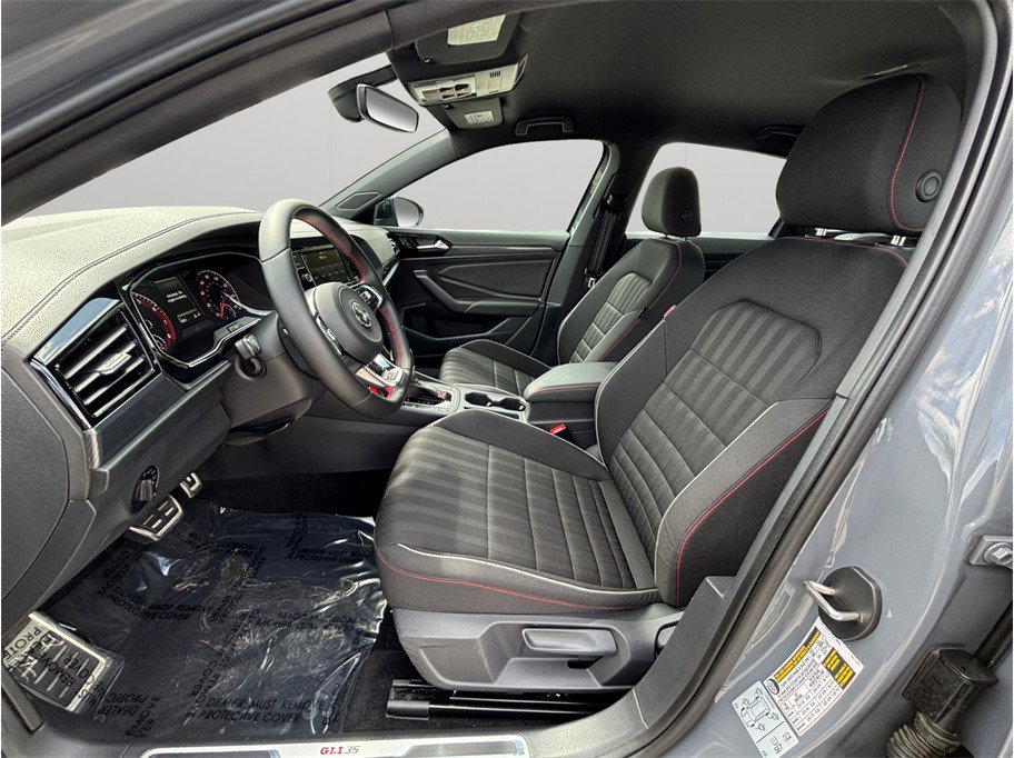 Used 2019 Volkswagen Jetta GLI image 2