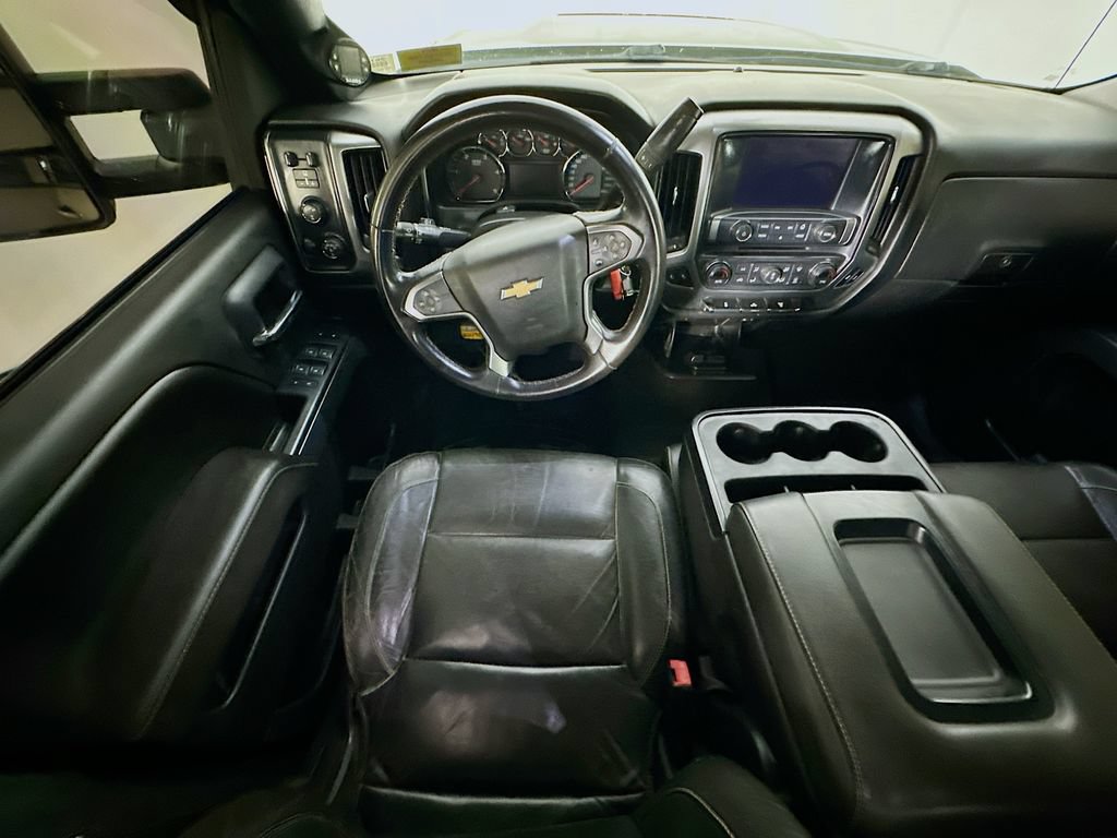 Used 2017 Chevrolet Silverado 2500 LT w/ LT Convenience Package AWD/4WD image 9