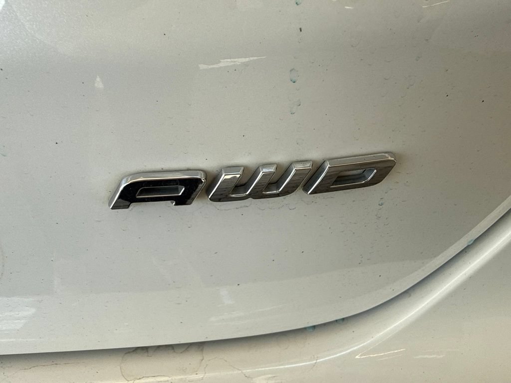 Used 2021 Ford Edge Titanium w/ Equipment Group 301A AWD/4WD image 10