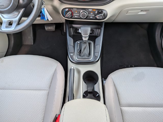 Certified 2025 Kia Soul LX w/ LX Technology Package FWD image 20