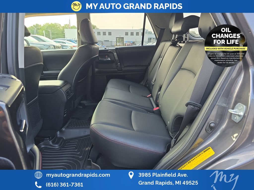 Used 2017 Toyota 4Runner TRD Off-Road Premium AWD/4WD image 26