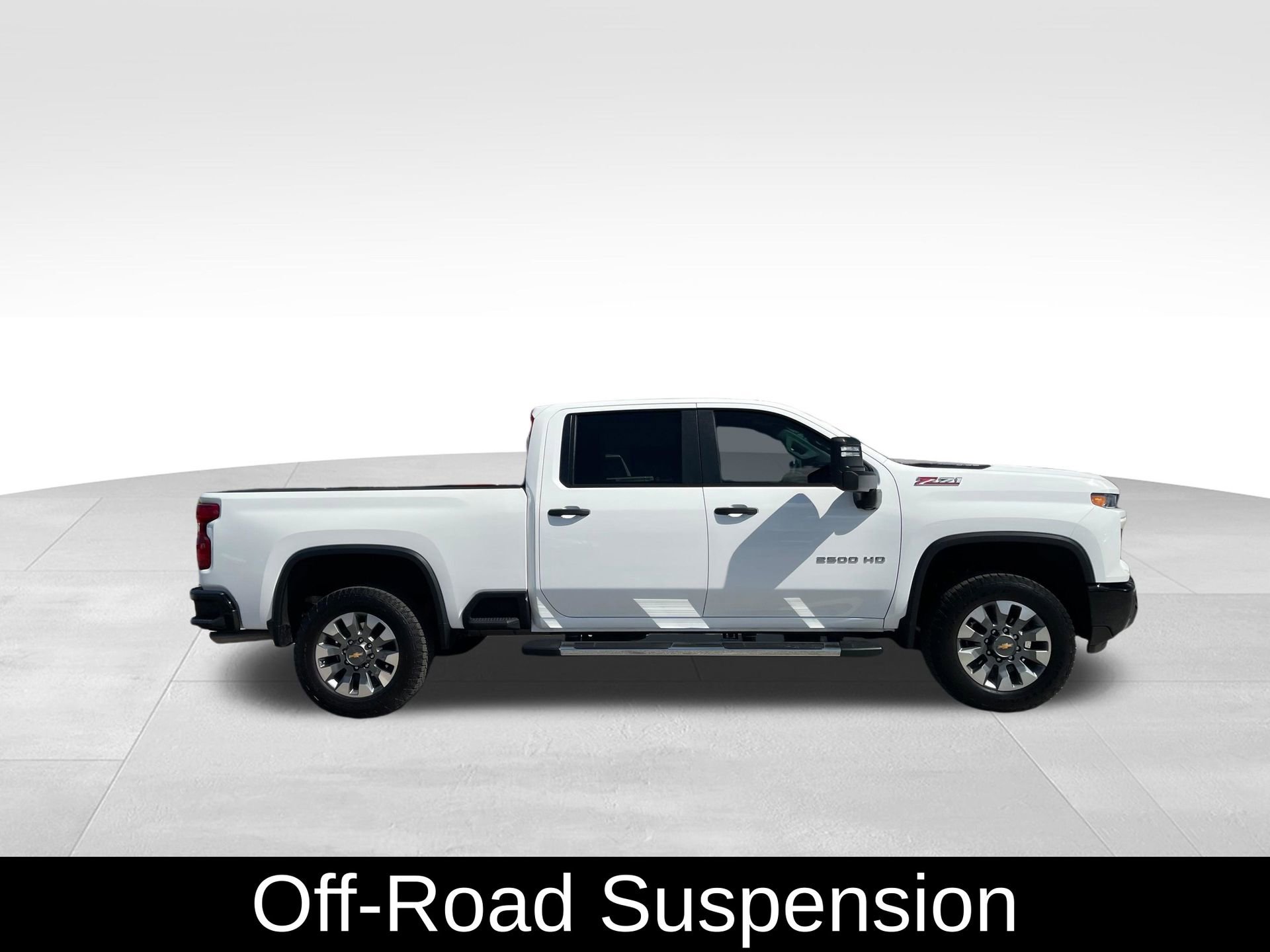 Used 2025 Chevrolet Silverado 2500 Custom w/ Custom Value Package image 4