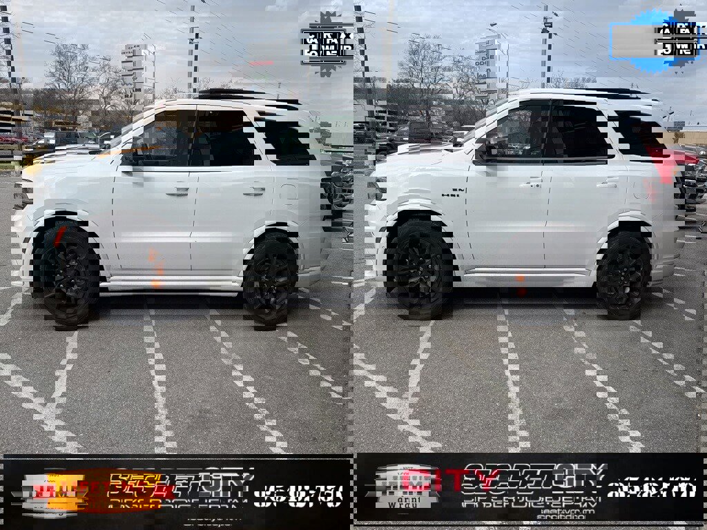 Used 2023 Dodge Durango R/T w/ Hemi Orange Plus Package image 4