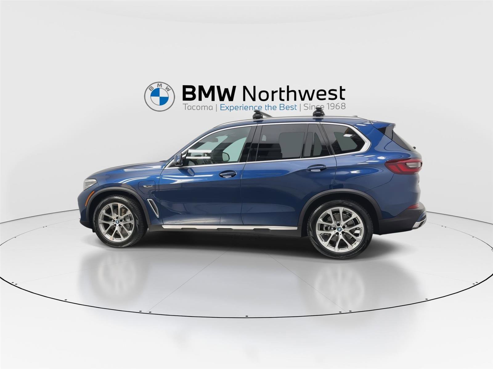 Used 2022 BMW X5 xDrive45e w/ Climate Comfort Package image 11