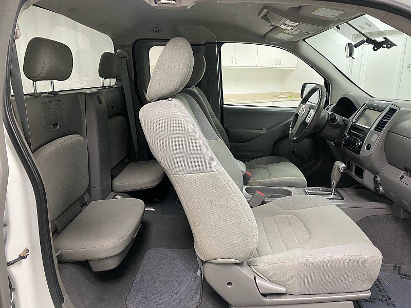 Used 2019 Nissan Frontier S image 12