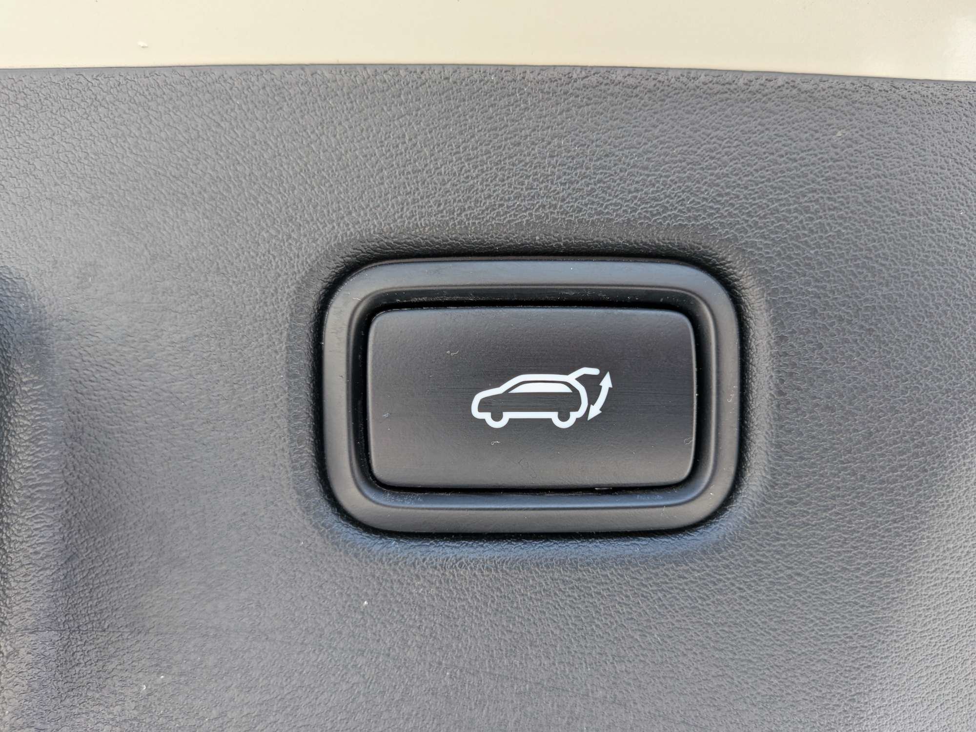 Certified 2024 Kia EV6 Wind w/ Wind Technology Package RWD image 16