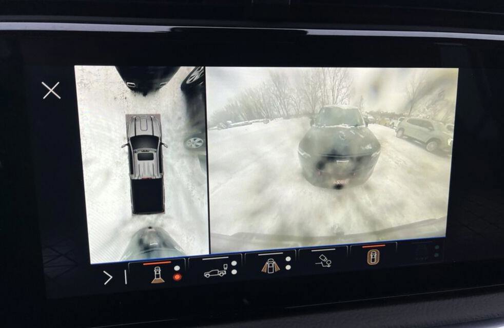 Used 2024 GMC Sierra 2500 Denali w/ Denali Reserve Package image 13