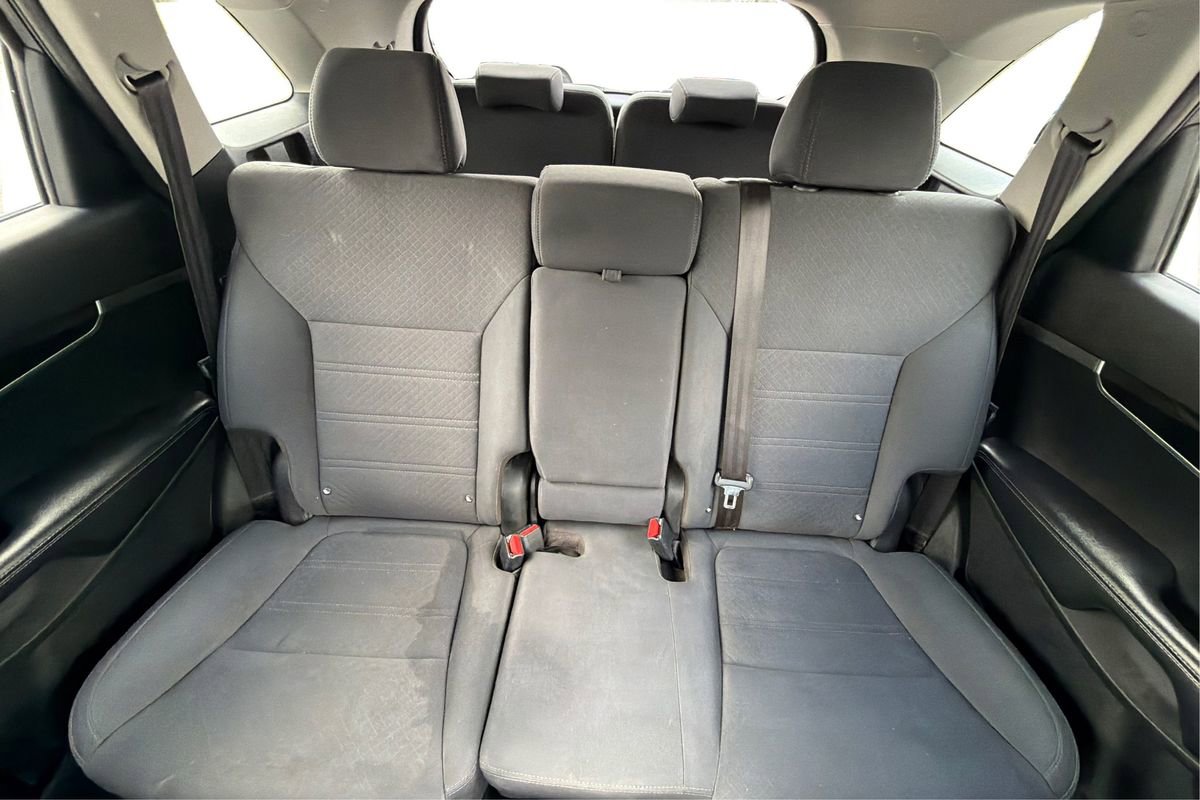 Used 2020 Kia Sorento AWD V6 image 37