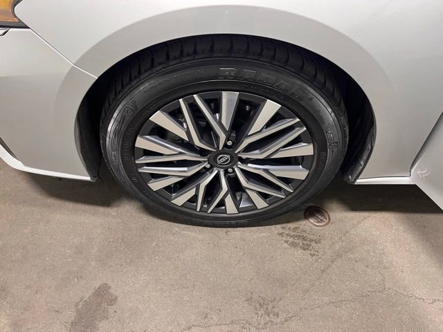 Used 2023 Nissan Altima 2.5 SV image 28