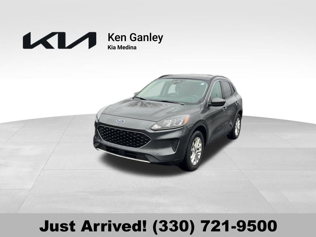 Used 2020 Ford Escape SE image 1