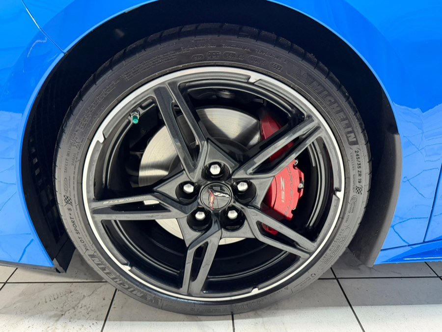 Used 2023 Chevrolet Corvette Stingray Premium Cpe w/ Z51 Performance Package image 33