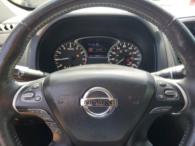 Used 2018 Nissan Pathfinder SV w/ SV Tech Package image 19