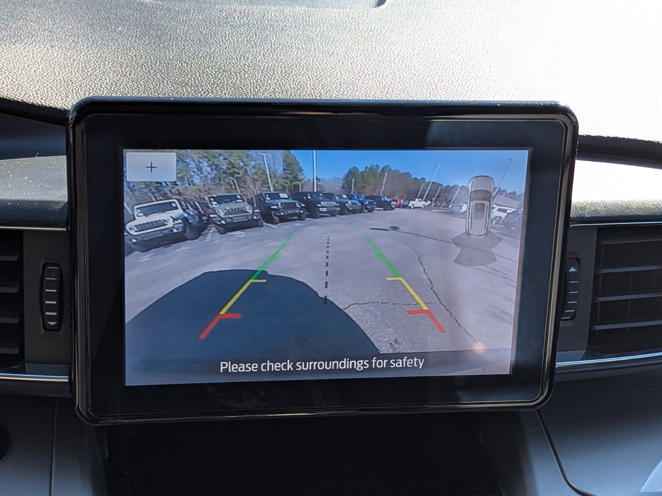 Used 2020 Ford Explorer XLT w/ Equipment Group 202A image 24