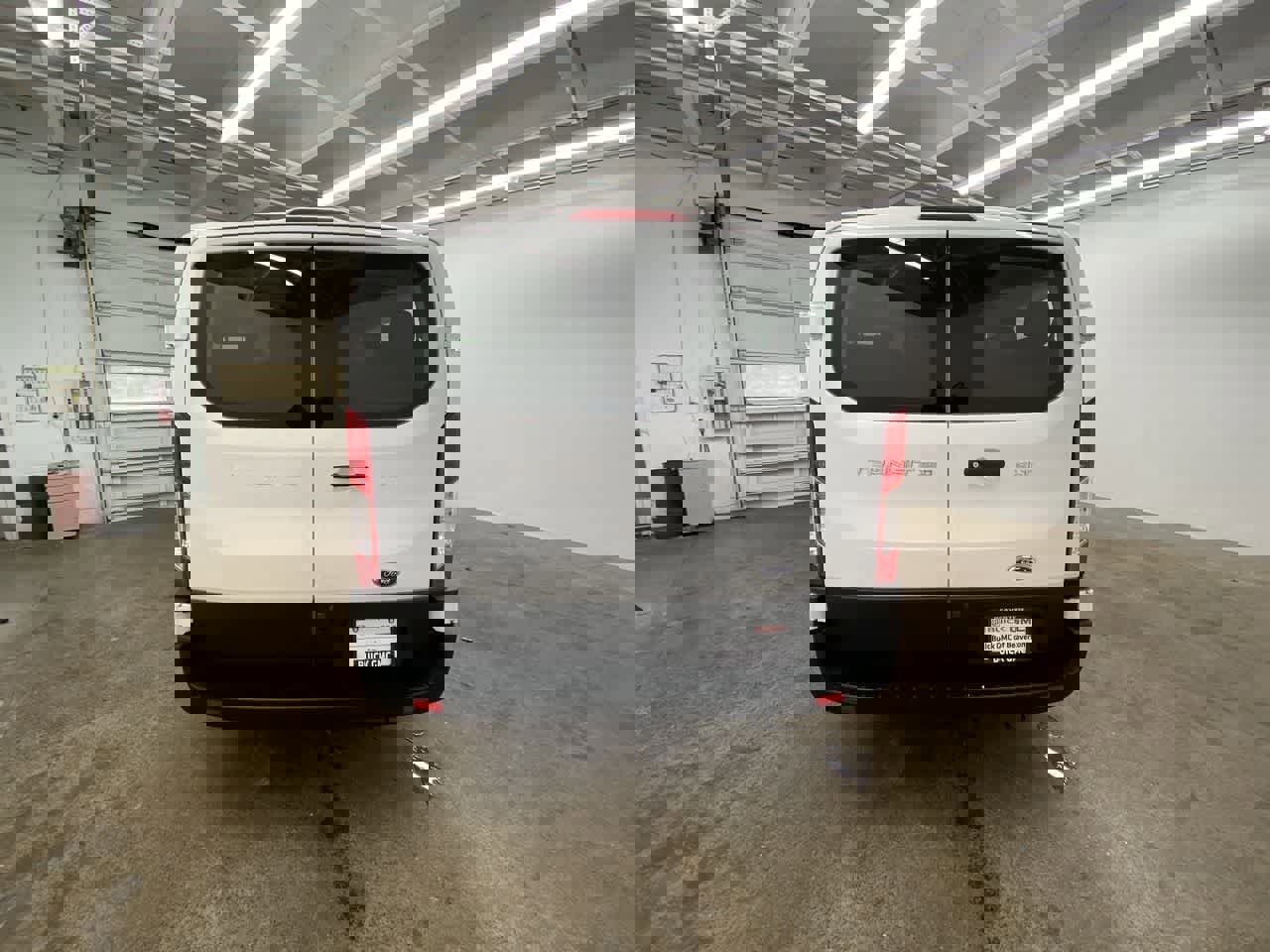 Used 2023 Ford Transit 350 XLT image 5