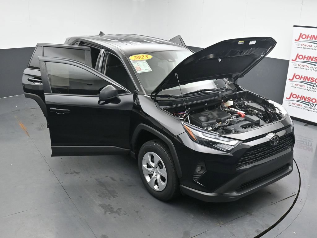 Used 2023 Toyota RAV4 LE FWD image 39