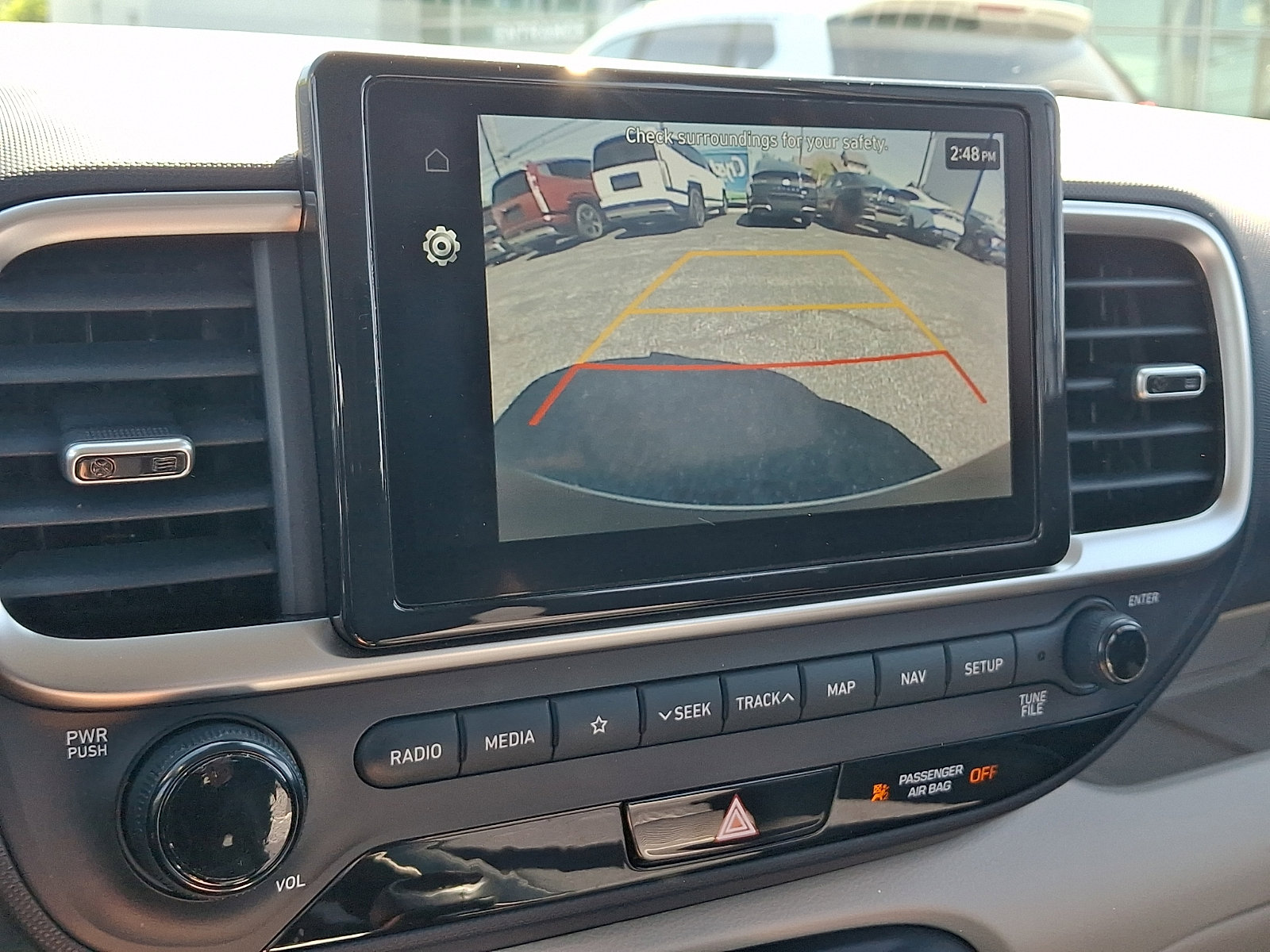 Certified 2021 Hyundai Venue image 18