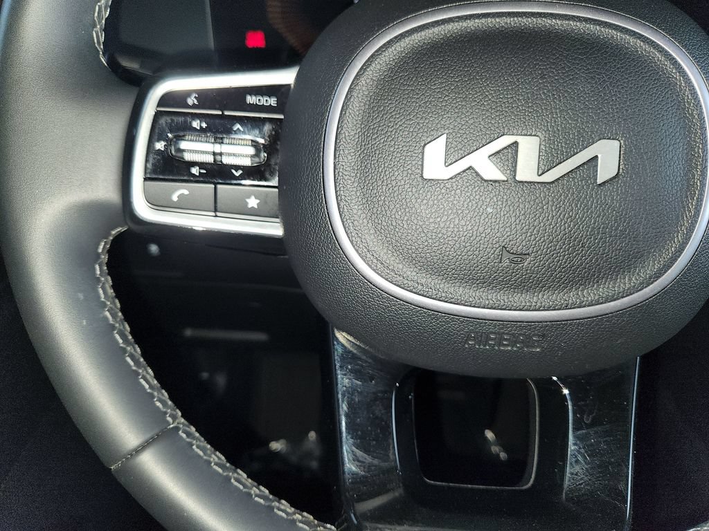 Used 2024 Kia Sorento S w/ Panoramic Sunroof Package FWD image 27