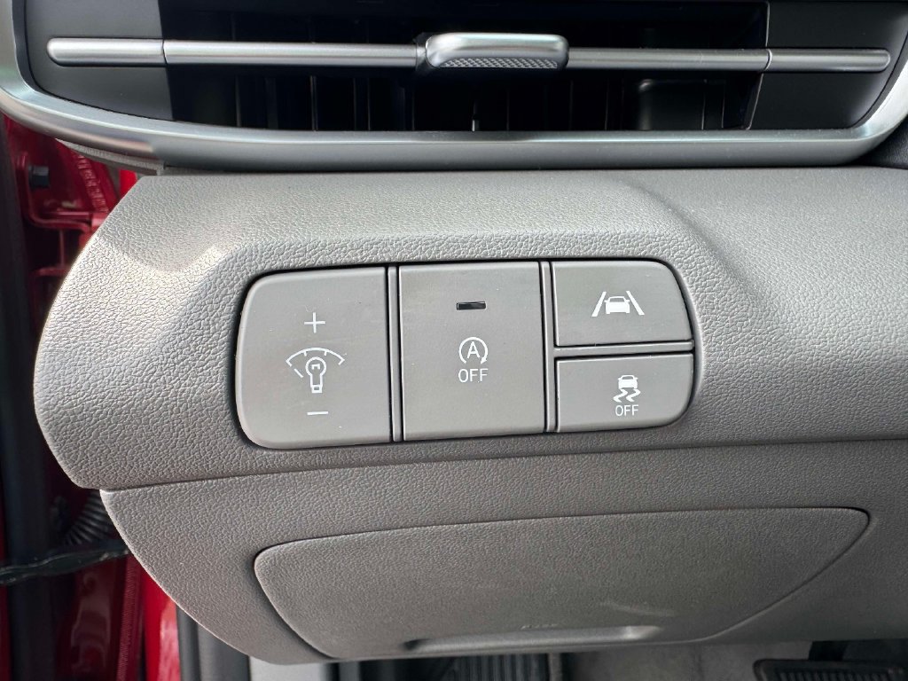 Used 2023 Hyundai Elantra SE w/ Cargo Package FWD image 18