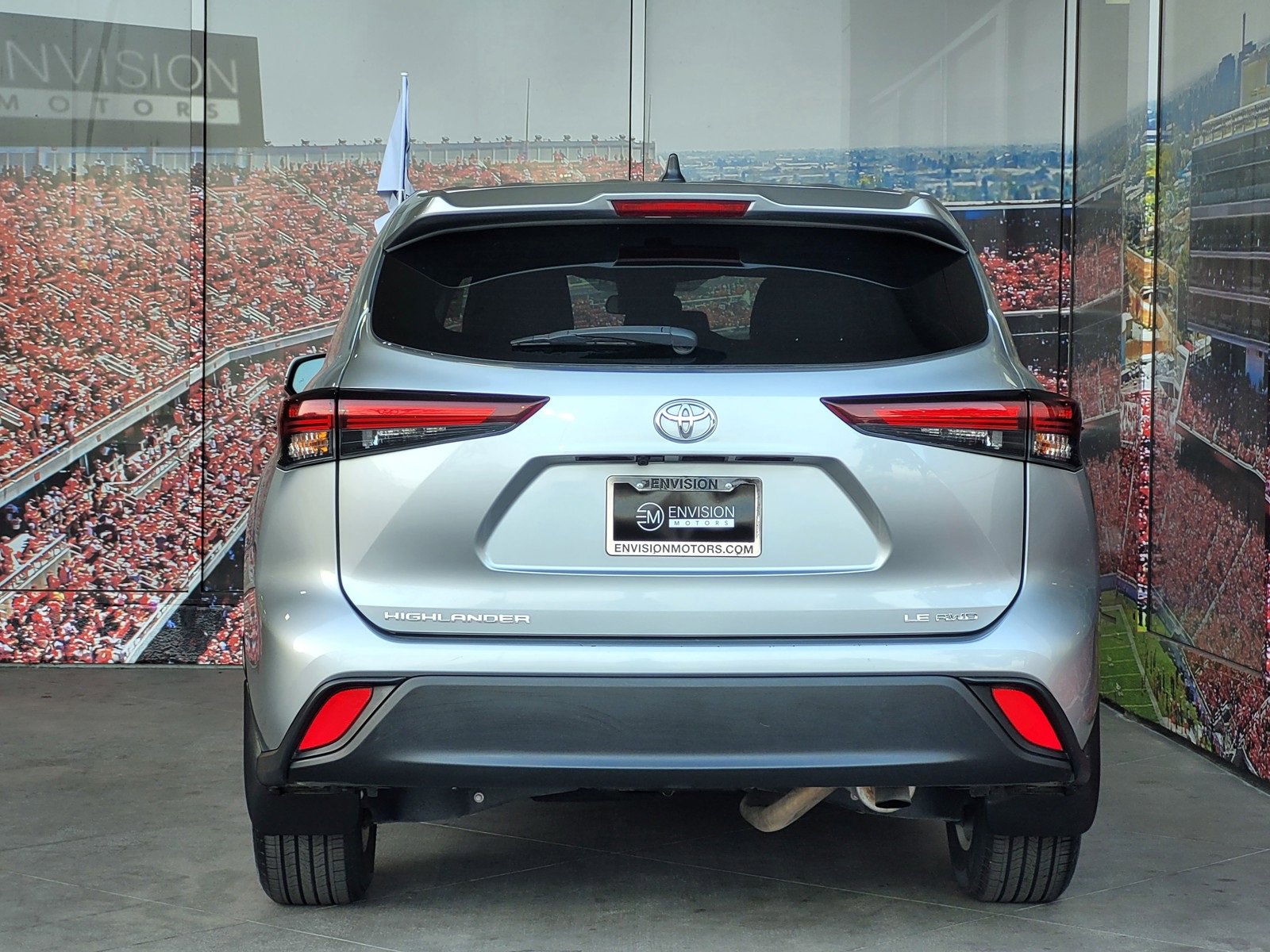 Certified 2024 Toyota Highlander LE image 7