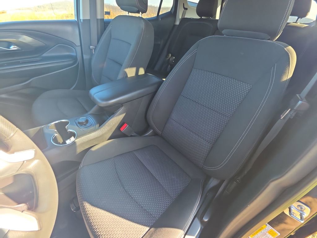 Used 2024 GMC Terrain SLE FWD image 11