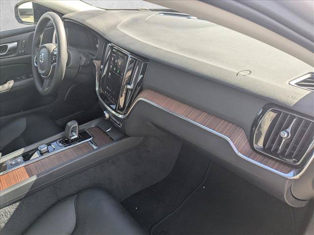 Used 2024 Volvo S60 B5 Plus FWD image 19
