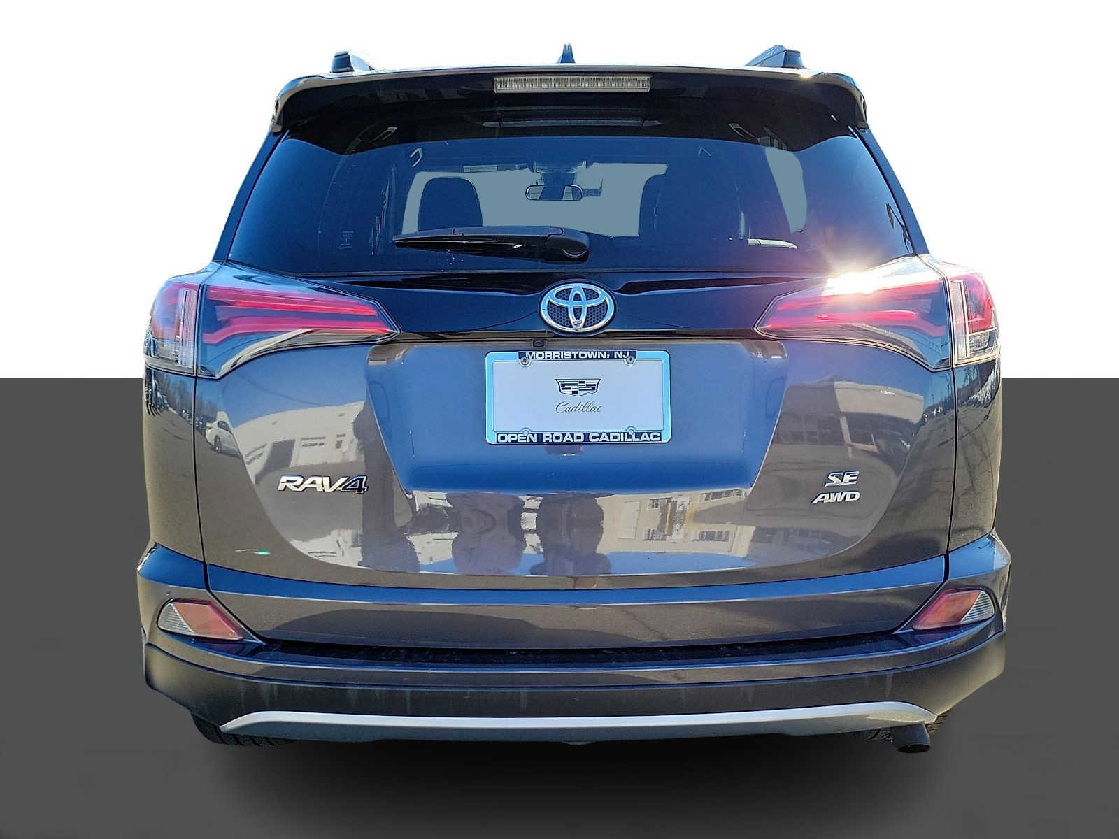 Used 2017 Toyota RAV4 SE image 5