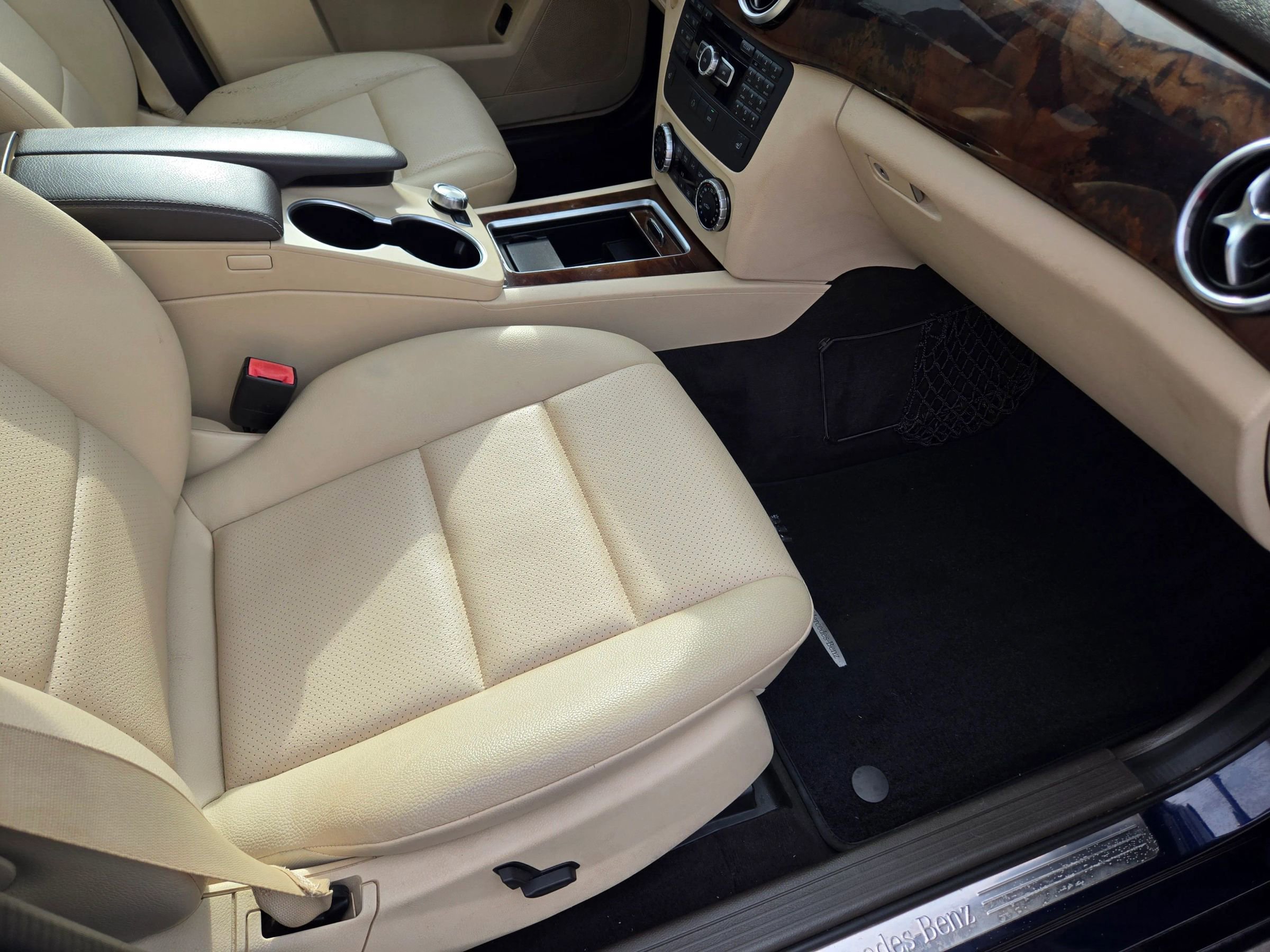 Used 2014 Mercedes-Benz GLK 350 4MATIC w/ Premium 1 Package image 63